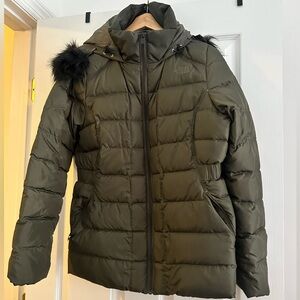 LIKE BRAND NEW WOMEN’S NORTH FACE JACKET